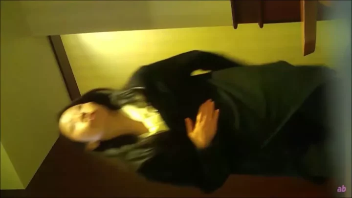 Screenshot 2 from 大胆不敵！隠しカメラが捉えた制服女子の秘められた下着