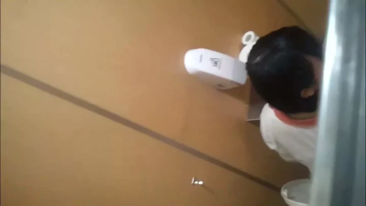 Screenshot 3 from ビジネス街の秘め事…化粧室で繰り広げられる官能絵巻