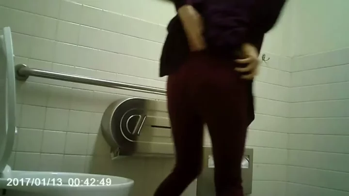 覗き見！ジョーのトイレで繰り広げられる秘密の時間 のスクリーンショット 3