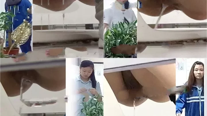中国の公衆トイレで盗撮された衝撃映像