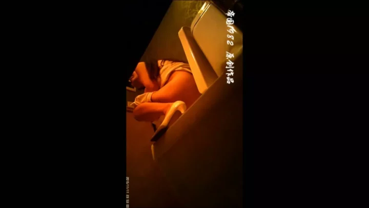 Screenshot 5 from 中国ナイトクラブ盗撮：個室トイレの密会