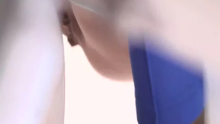 Screenshot 2 from 女子トイレの隠し撮り！予想外の展開にドキドキ