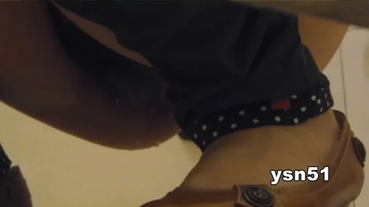 Screenshot 2 from 世界の射窓から：男たちの熱い妄想が爆発する瞬間