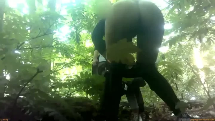 Screenshot 4 from お祭りトイレでまさかの盗撮！興奮隠せない極秘映像