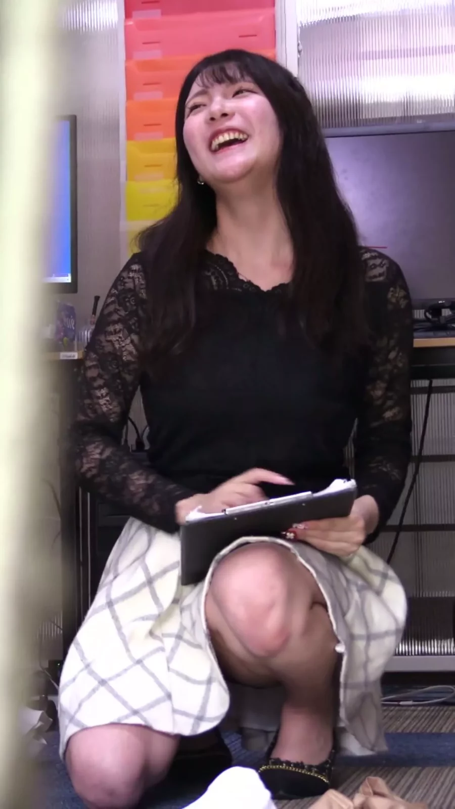 あどけない顔して実は欲求不満?はみ毛がそそる淫乱美少女 のスクリーンショット 3