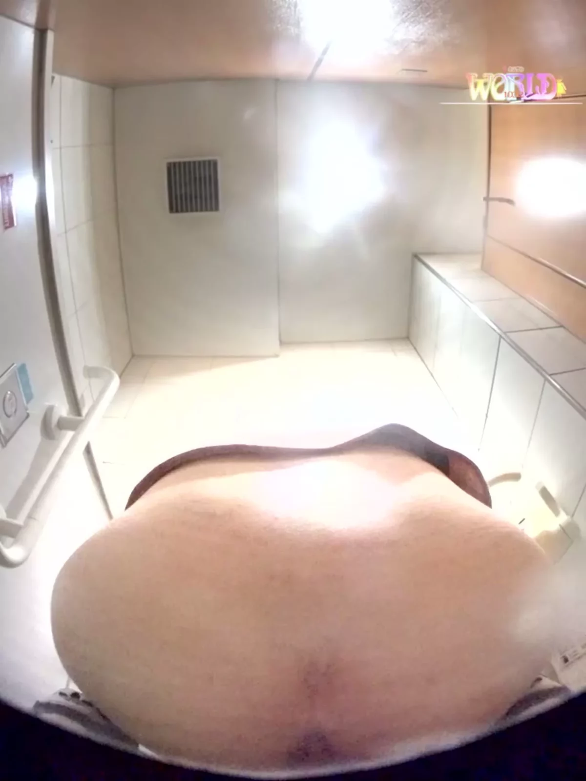 Screenshot 7 from 【未流出】密室の覗き見:洋式トイレの美女
