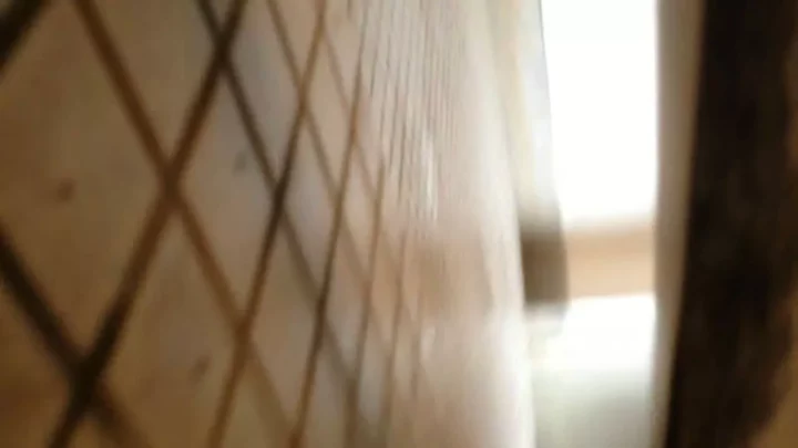 【トイレ盗撮 to1_5】個室で繰り広げられる密かな行為を激写! のスクリーンショット 4