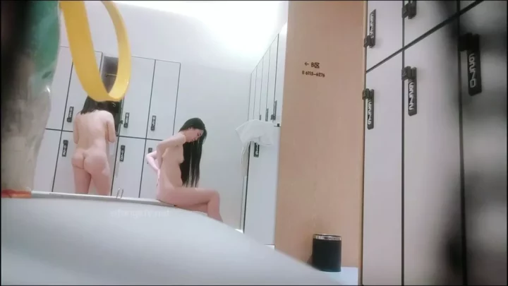 Screenshot 4 from 覗き見の悦楽!シャワーを浴びる美女の無防備な姿