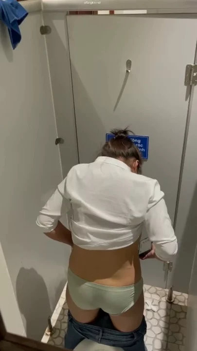 ベトナムのホテル、隠し撮りトイレの秘密 のスクリーンショット 3