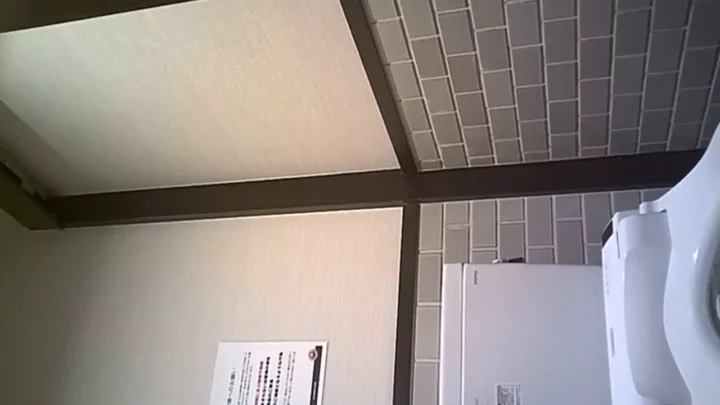 コンビニトイレの秘密：禁断の盗撮現場Part3 のスクリーンショット 4