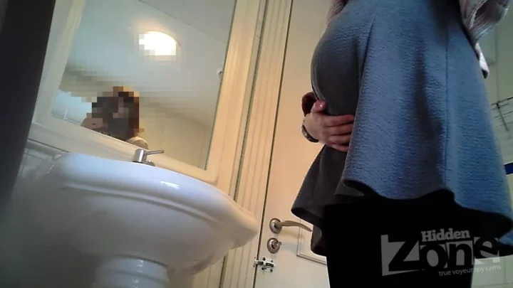 隠し撮り！トイレの秘密：5連発 のスクリーンショット 3