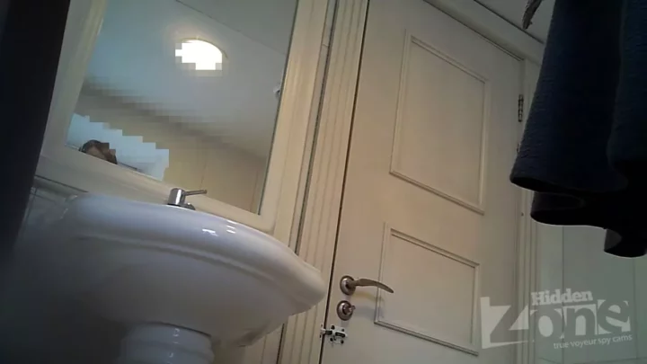 隠し撮り！トイレの秘密：5連発 のスクリーンショット 4