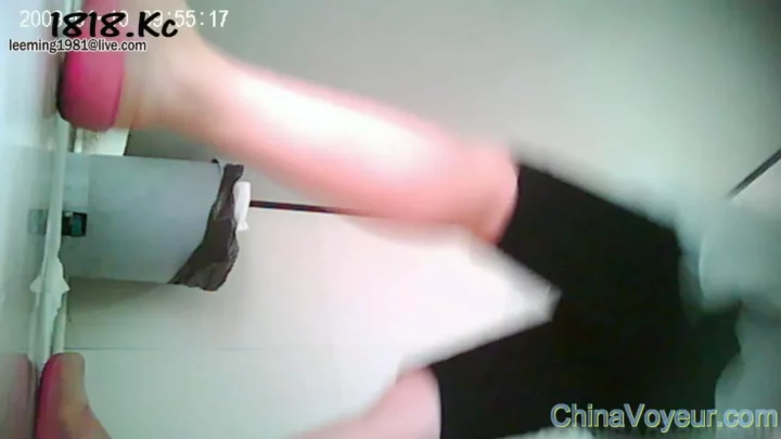 盗撮されたトイレの秘密：中国人女性の日常 のスクリーンショット 12